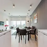 Apartment Platinum Residence Qbik