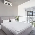 Platinum Qbik شقة وارسو