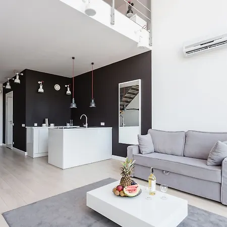 Platinum Qbik Apartman Varsó