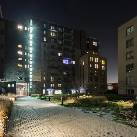 Platinum Residence Qbik Apartment